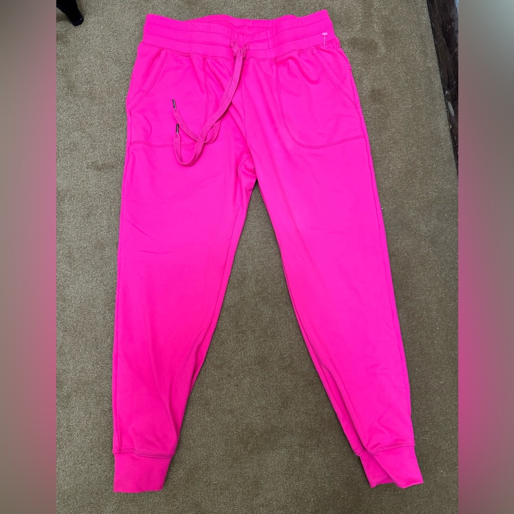 ZYIA pink joggers, great condition.